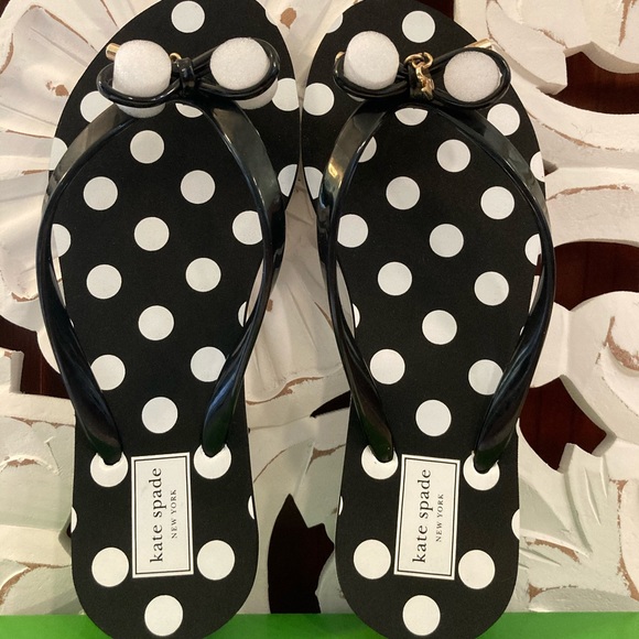 kate spade Shoes - Kate Spade Printed Flip-flop Sandal ♠️